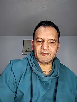 RogueTraveler online show from October 14, 5:19 am