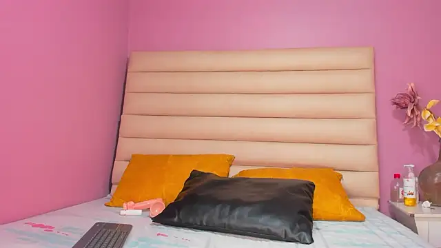 ZaritaLenon online show from September 10, 9:04 pm