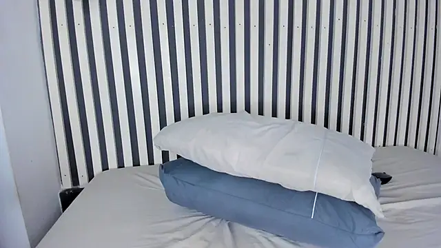 Snapshot of shysweets chatting on February 9, 5:22 pm shysweets online show from February 9, 5:22 pm