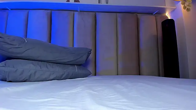 Snapshot of shysweets chatting on October 2, 3:52 pm shysweets online show from October 2, 3:52 pm