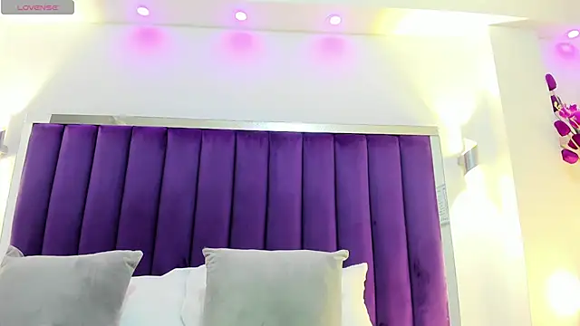 Snapshot of HannaPaola chatting on January 18, 4:15 am HannaPaola online show from January 18, 4:15 am