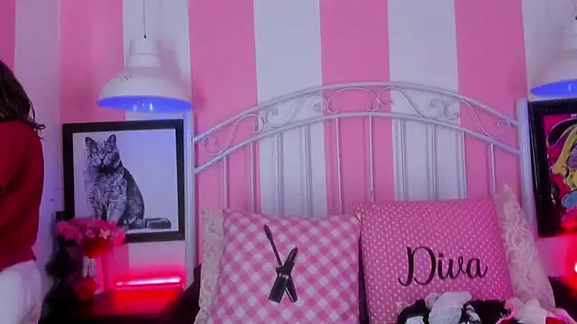 Liah Grey8 online show from March 31, 9:15 pm