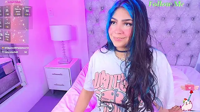 Salem skyler  online show from March 4, 6:26 am