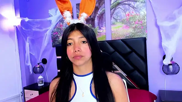 KimberlyVillaLobos online show from October 31, 11:44 am