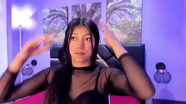 KimberlyVillaLobos online show from December 15, 11:36 am