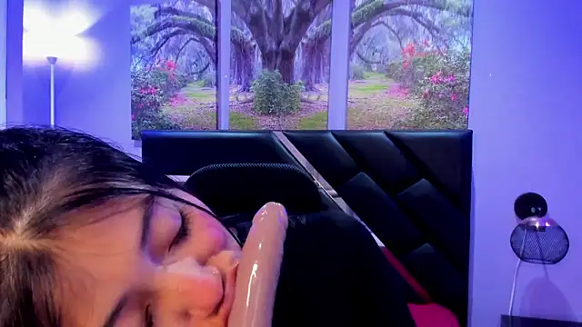 KimberlyVillaLobos online show from January 7, 11:34 am