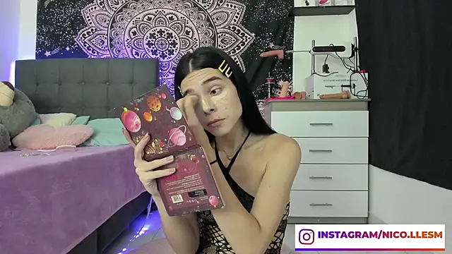 Snapshot of jade_dakota__ chatting on January 31, 10:21 pm jade dakota online show from January 31, 10:21 pm