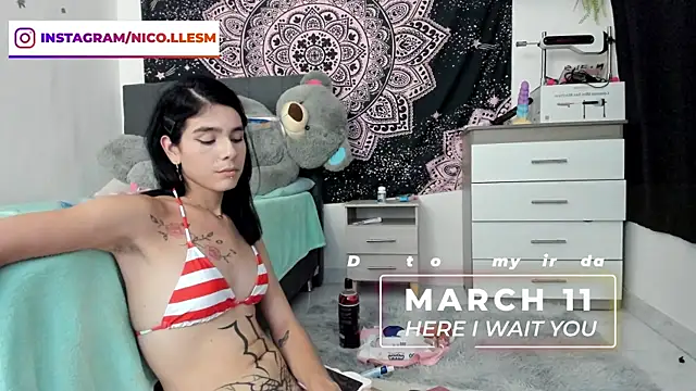 Snapshot of jade_dakota__ chatting on March 6, 1:05 am jade dakota online show from March 6, 1:05 am