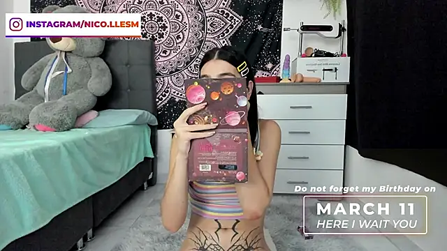 Snapshot of jade_dakota__ chatting on March 8, 12:00 am jade dakota online show from March 8, 12:00 am