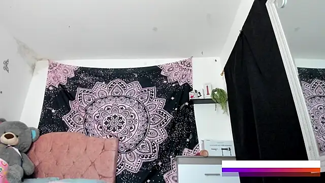 Snapshot of jade_dakota__ chatting on March 17, 5:12 am jade dakota online show from March 17, 5:12 am