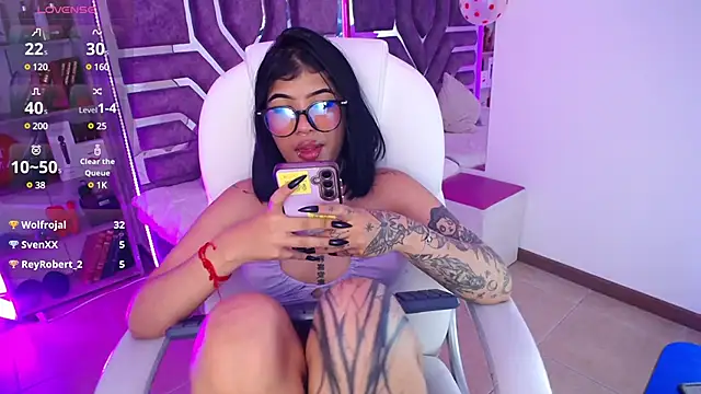 AliceWalker 11 online show from February 18, 11:08 pm