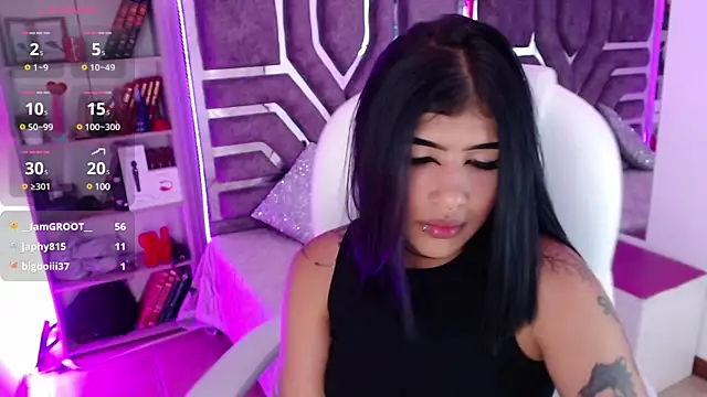 AliceWalker 11 online show from March 14, 7:44 pm