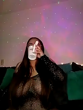 soofy   online show from November 12, 3:18 am