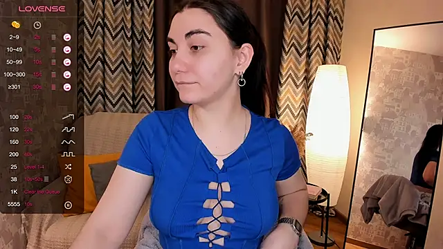 hannacheekss  online show from March 1, 2:04 am