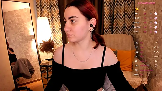 hannacheekss  online show from September 11, 2:11 am