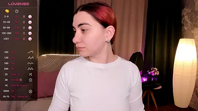 hannacheekss  online show from September 23, 2:14 am