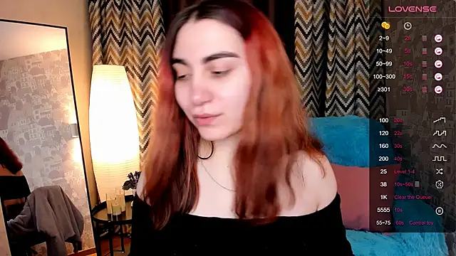 hannacheekss  online show from November 10, 2:10 am