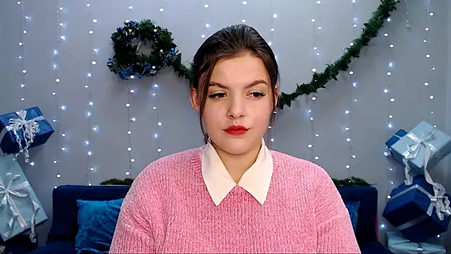 Snapshot of showmeparadise chatting on December 12, 9:08 am showmeparadise online show from December 12, 9:08 am