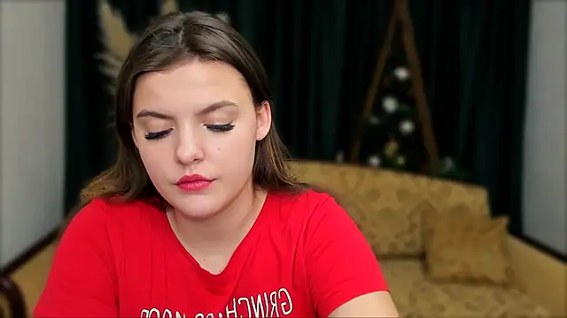 Snapshot of showmeparadise chatting on January 4, 5:26 pm showmeparadise online show from January 4, 5:26 pm