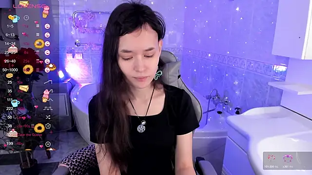 Emily Strikeee online show from November 23, 10:04 am