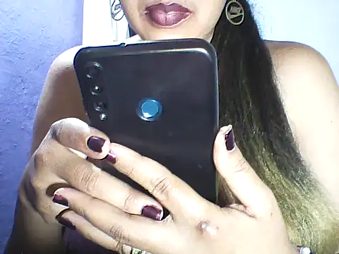 Snapshot of layanah12 chatting on October 16, 6:42 pm layanah12 online show from October 16, 6:42 pm