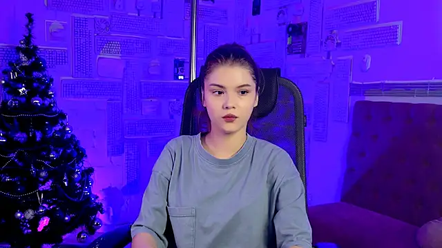 EvaThopson online show from December 9, 12:08 pm