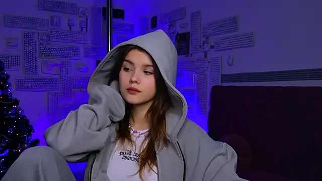 EvaThopson online show from January 9, 3:34 pm