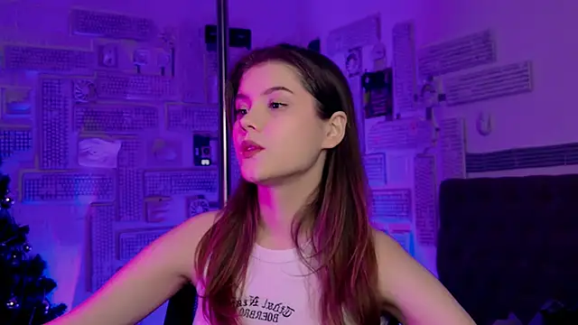 EvaThopson online show from January 31, 12:18 pm