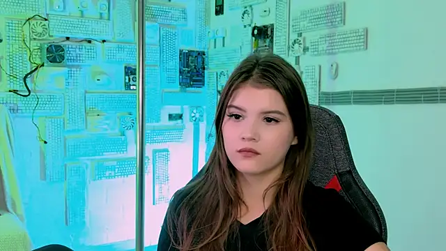 EvaThopson online show from September 27, 8:08 am