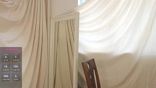 Snapshot of KellyAdderiy chatting on February 16, 9:26 am KellyAdderiy online show from February 16, 9:26 am