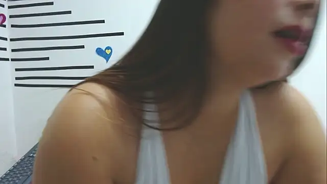 Snapshot of Emawalker_ chatting on September 29, 8:24 pm Emawalker online show from September 29, 8:24 pm