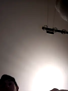 Snapshot of ElyasMatt chatting on February 23, 7:28 pm ElyasMatt online show from February 23, 7:28 pm