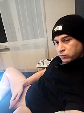 Snapshot of ElyasMatt chatting on November 4, 5:01 pm ElyasMatt online show from November 4, 5:01 pm