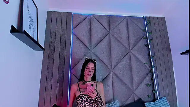 ChanelAdamss  online show from October 31, 3:02 pm