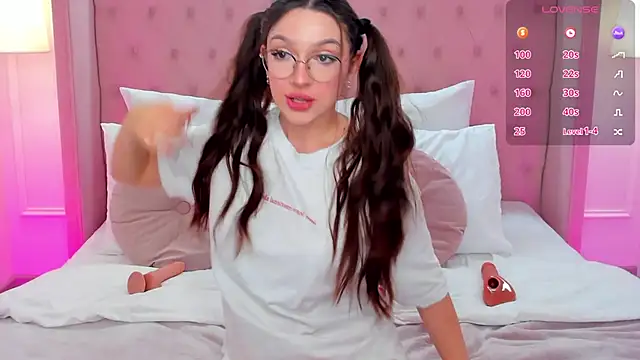 GiaCale online show from March 9, 8:31 pm