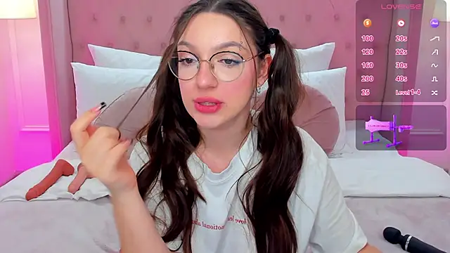 GiaCale online show from March 9, 11:56 pm