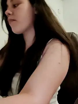 Snapshot of leeya_lee chatting on February 7, 7:59 pm leeya lee online show from February 7, 7:59 pm