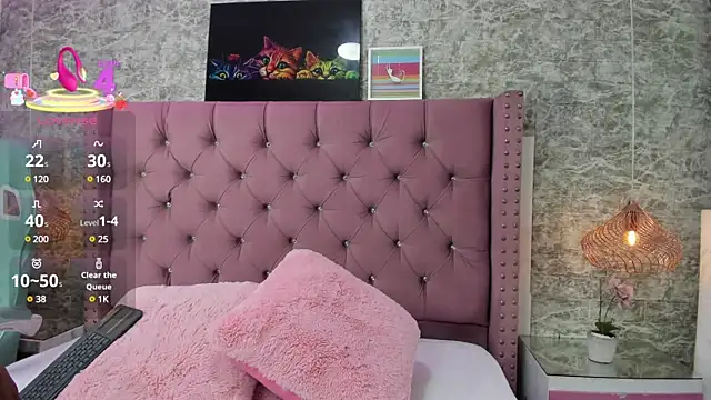 NahiaraReina online show from February 7, 1:22 pm