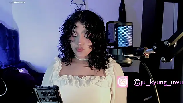 Ju Kyung online show from March 13, 8:37 am