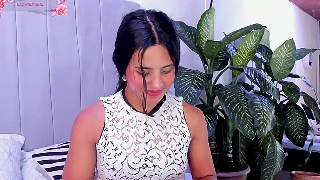 Snapshot of Mindy_sweety chatting on March 10, 4:35 pm Mindy sweety online show from March 10, 4:35 pm