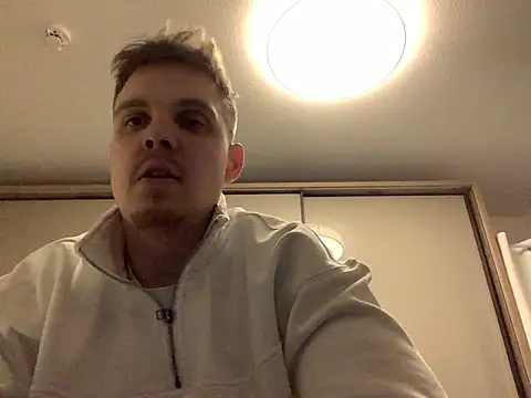 neilho1 online show from February 21, 5:42 pm