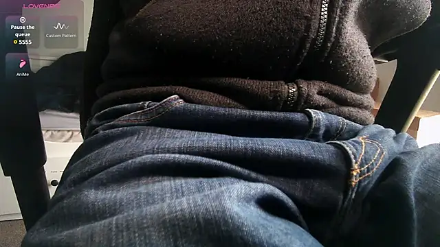 an4y8ot online show from March 11, 4:51 pm