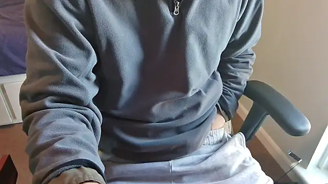 an4y8ot online show from November 25, 12:38 pm