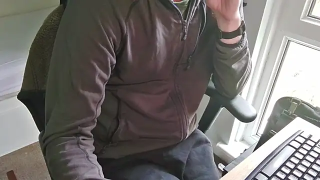 an4y8ot online show from April 27, 8:45 am