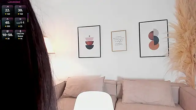 valka wolfe online show from September 15, 1:11 pm