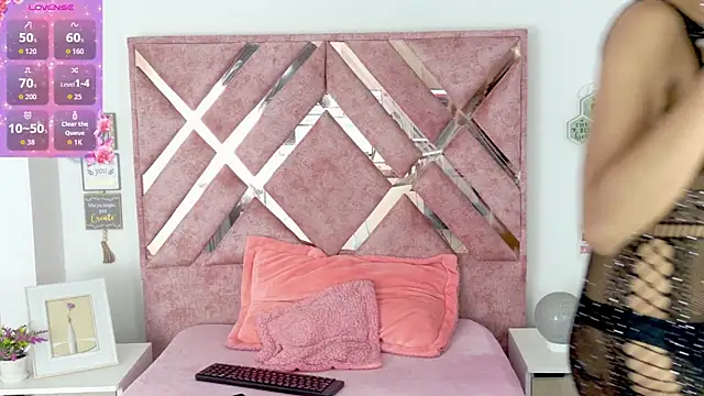 allis0n ik online show from April 10, 3:45 am