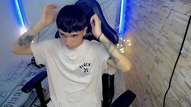 Brayan lopezz online show from December 5, 5:50 pm