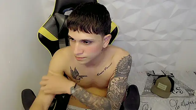 Brayan lopezz online show from January 25, 6:57 pm