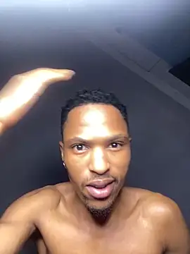 Snapshot of BlueIceCube chatting on January 7, 6:27 am BlueIceCube online show from January 7, 6:27 am