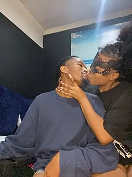 BlueIceCube online show from April 23, 7:05 pm